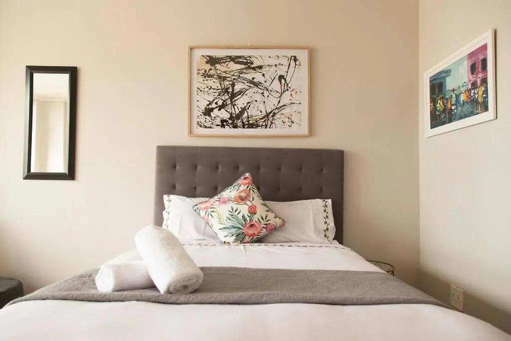Four Seasons Apartments Cape Town 0*,
